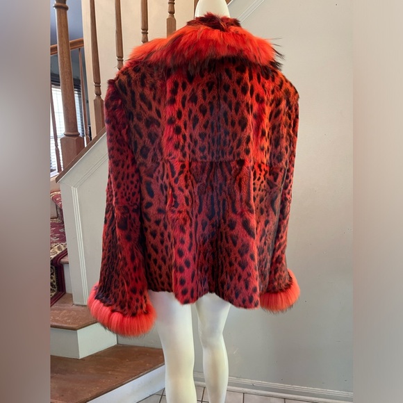 Beautiful Stylish Dyed Spotted Lippi Cat Fur Jacket - Picture 6 of 14